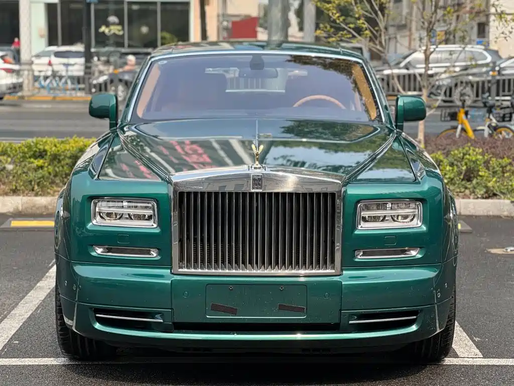 Rolls-Royce Phantom 2014 2013 6.7L Extended Wheelbase (EWB)