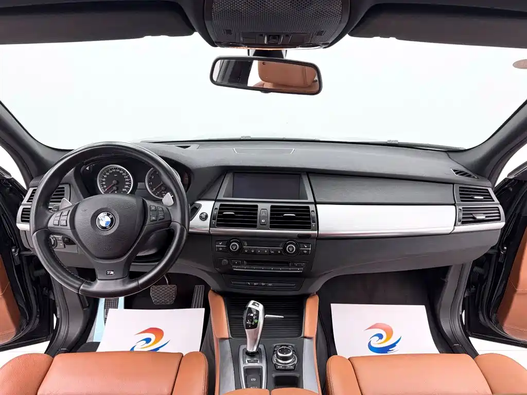 BMW X5 M 2010 X5 M фото 10