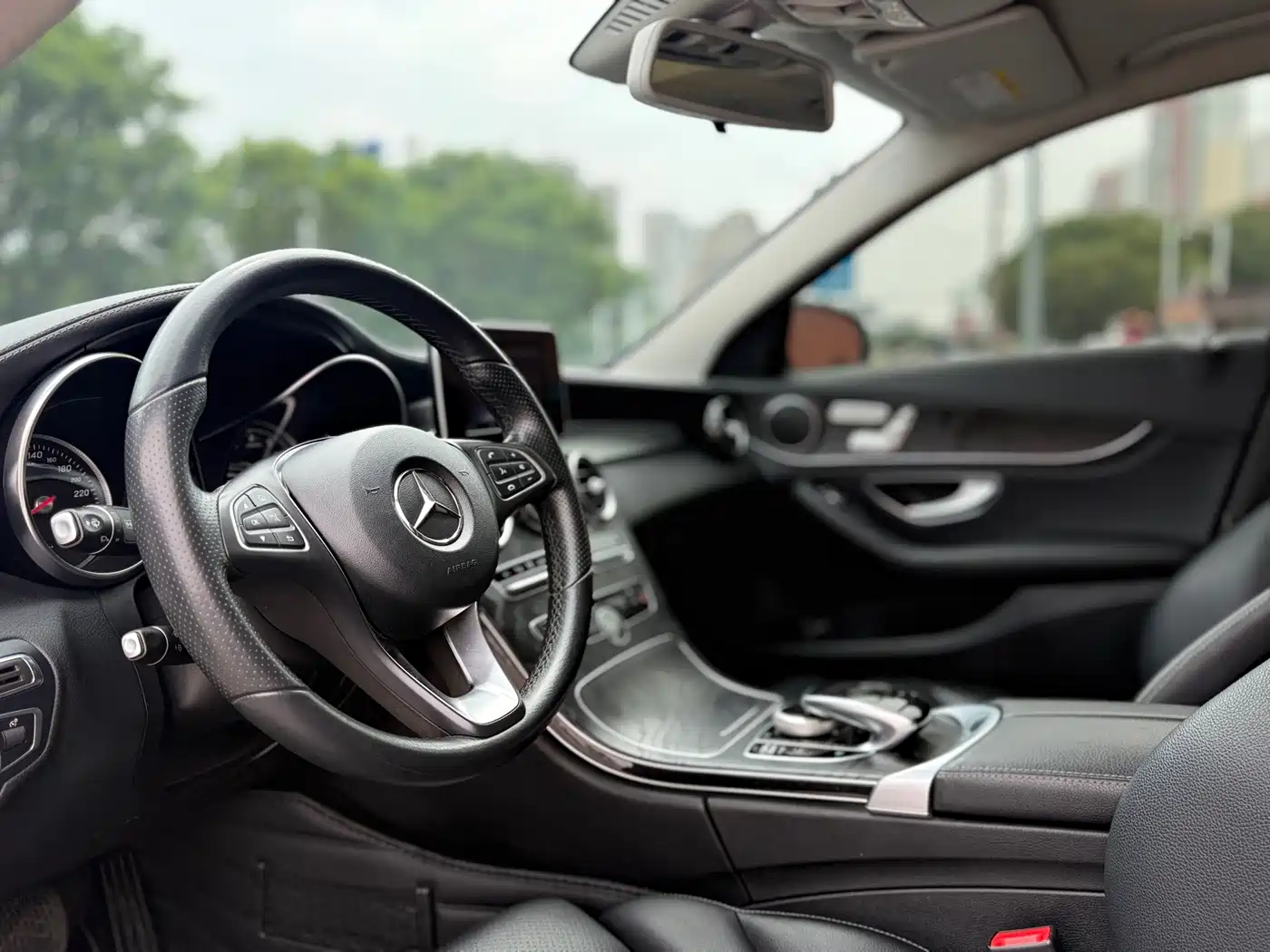 Mercedes-Benz C-Class 2018 C 200 L Sport Edition фото 18
