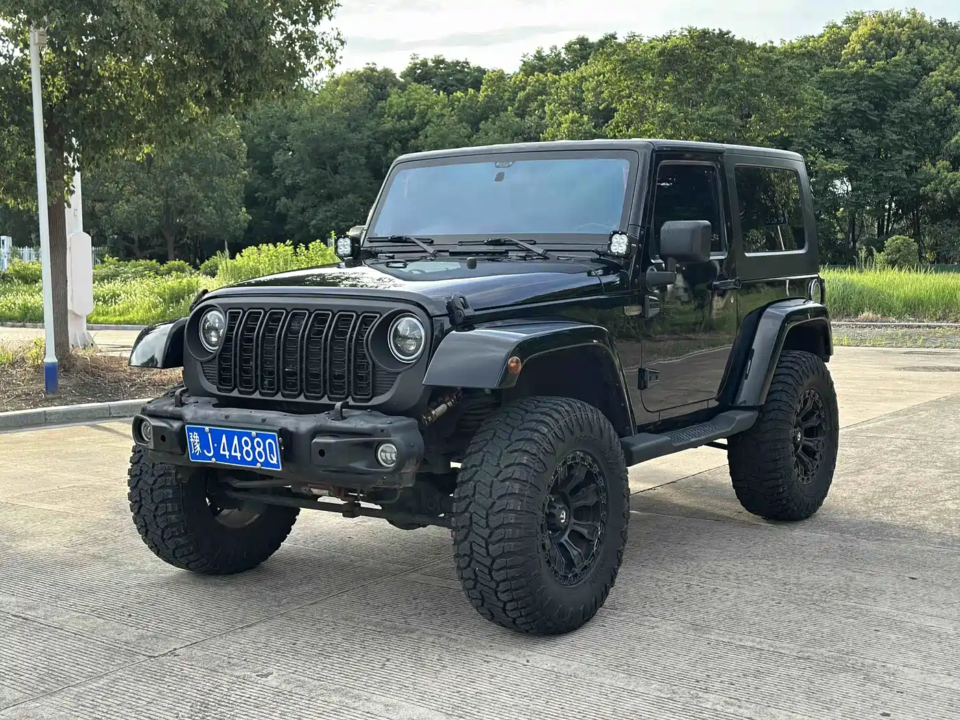 Jeep Wrangler 2010 2010 3.8L Sahara 2-Door