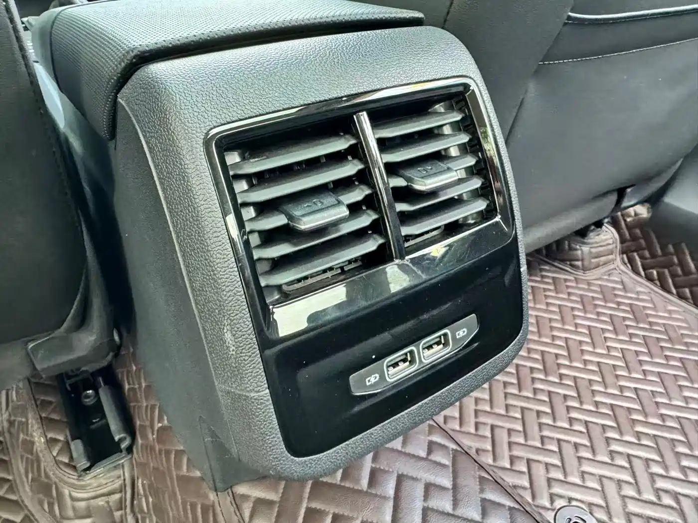 Volkswagen Sagitar, миниатюра 13