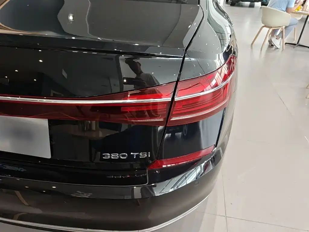 Volkswagen Passat 2025 Outstanding 380TSI Starlight Dragon Glory Edition фото 8