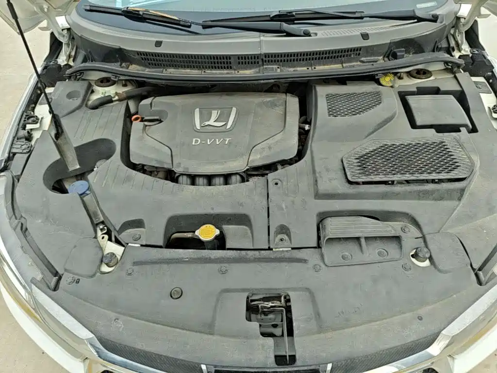 صورة 20 - Luxgen U5 SUV