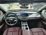 Фото 12 - Cadillac XT5
