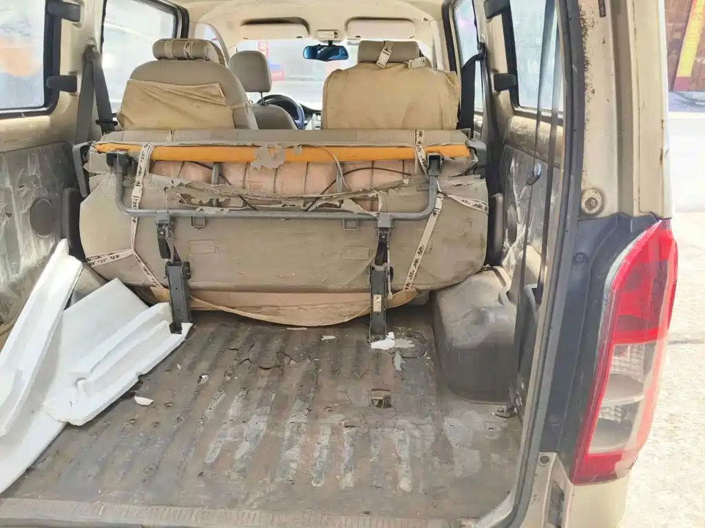 Wuling Motors Wuling Rongguang V 2016 2015 1.5L Basic