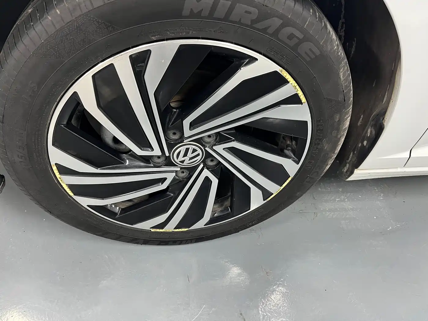Volkswagen Sagitar 2021 280TSI DSG Surpassing Edition фото 13