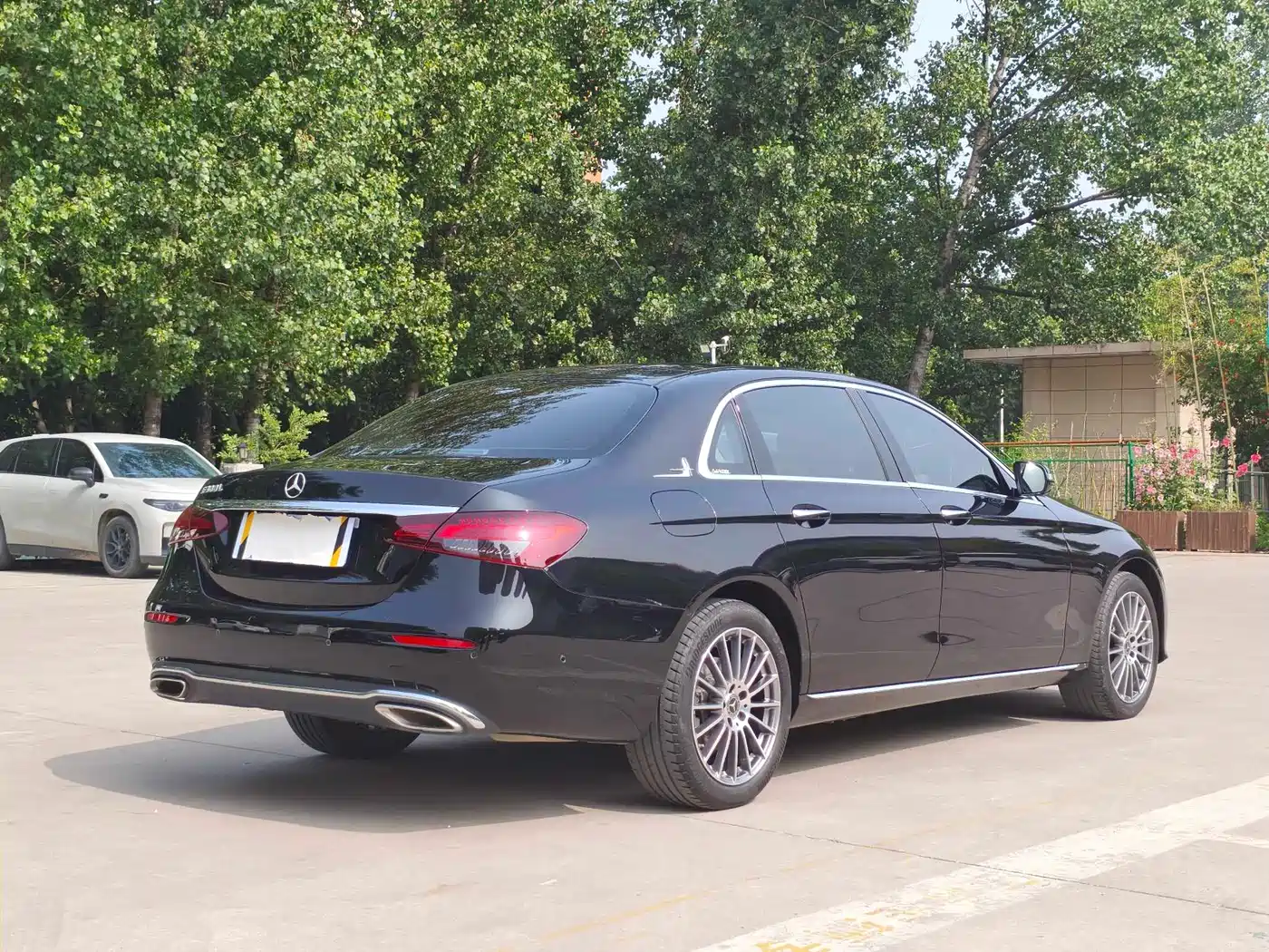 Mercedes-Benz E-Class 2023 E 260 L фото 14