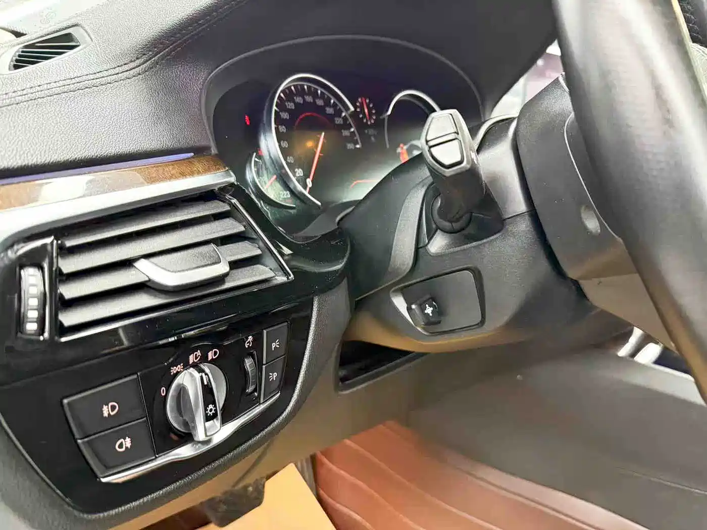 BMW 5 Series 2018 525Li Luxury Package фото 11