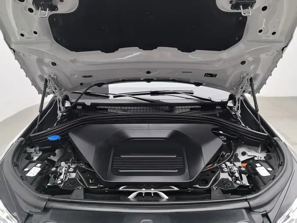 Photo 6 - BMW iX1