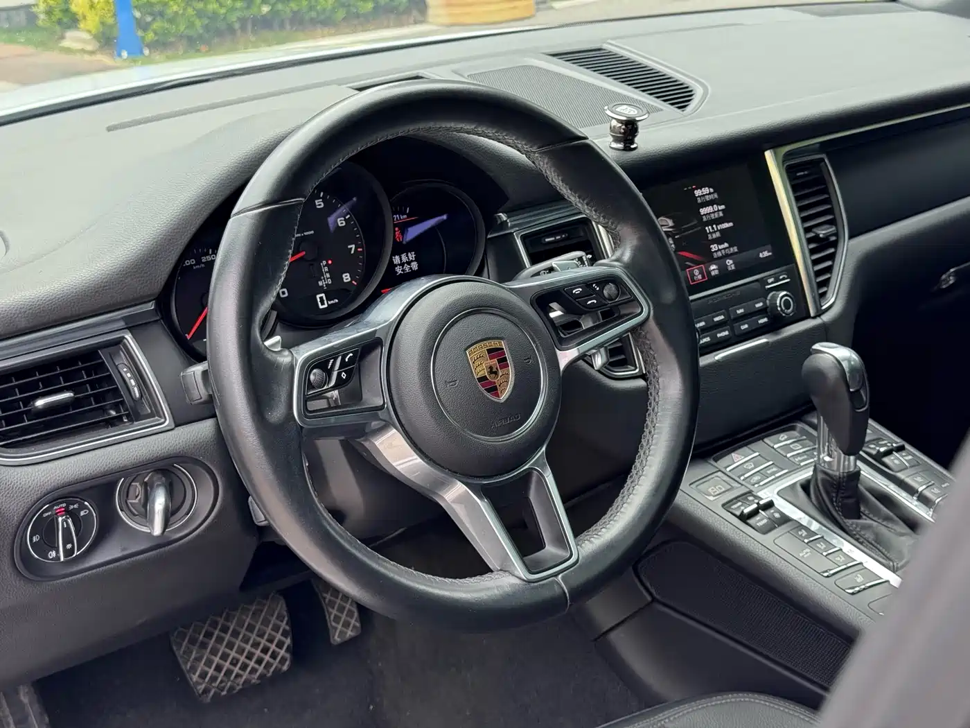 Porsche Macan 2016 Macan 2.0T фото 16