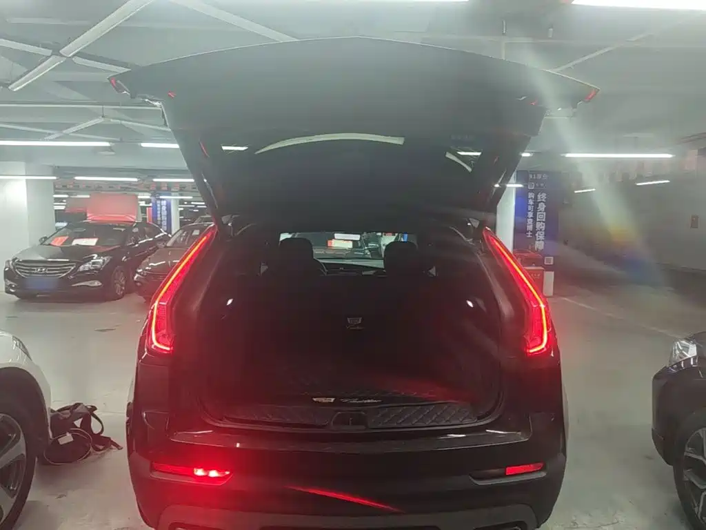 Cadillac XT4 2023 2023 Model Year 28T Two-Wheel Drive Luxury Model