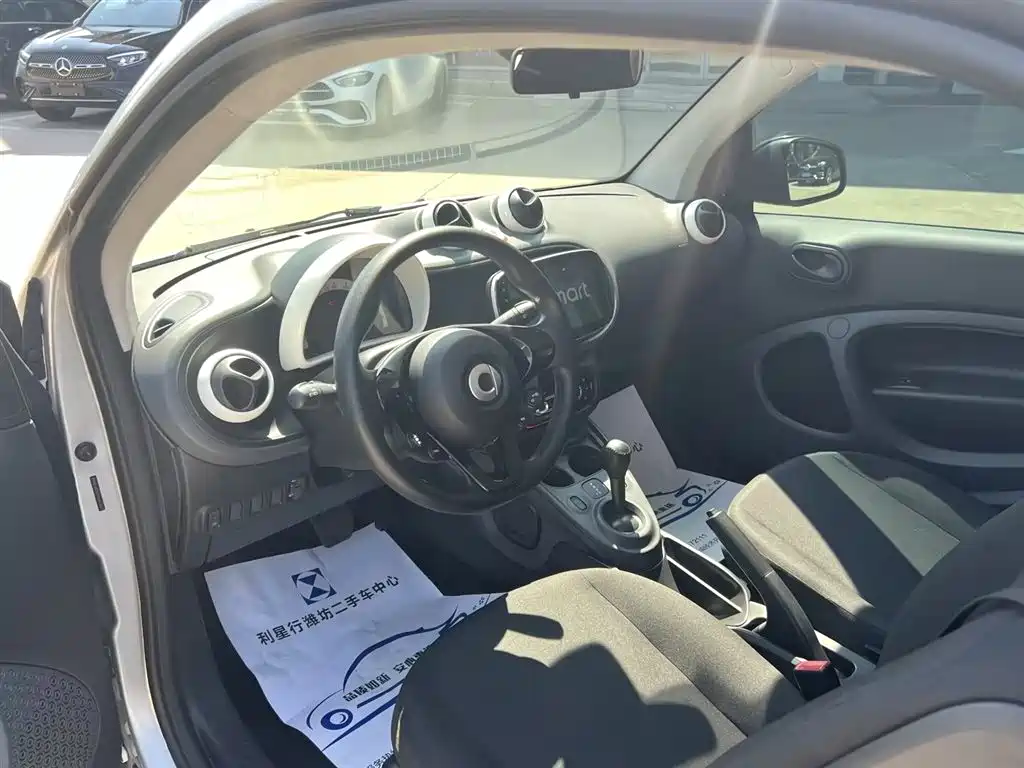 smart fortwo 2015 2015 1.0L 52kW Hardtop Passion Edition