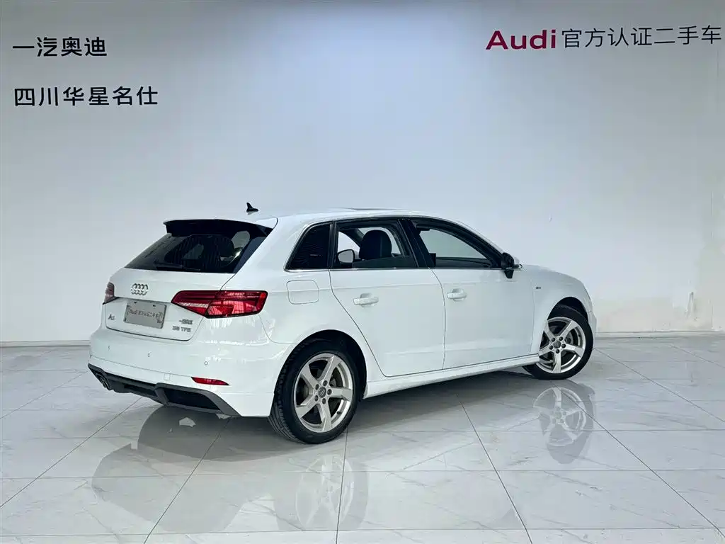 Audi A3 2019 Sportback 35 TFSI Fashion China VI фото 4