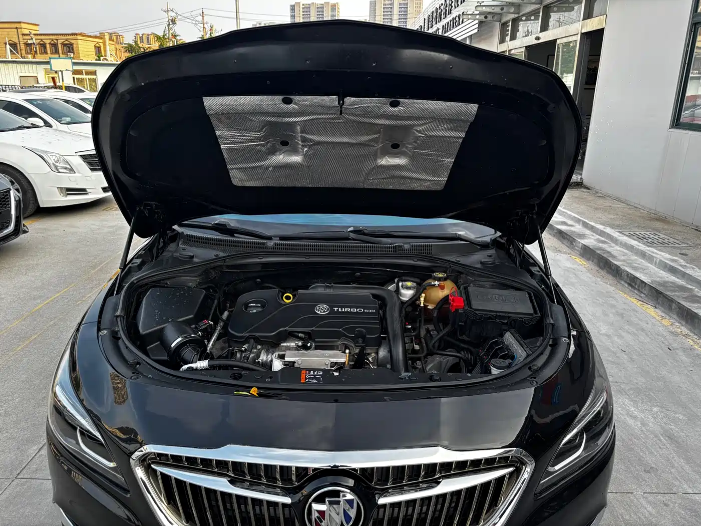 Buick LaCrosse 2018 Model 20T Elite Edition фото 15