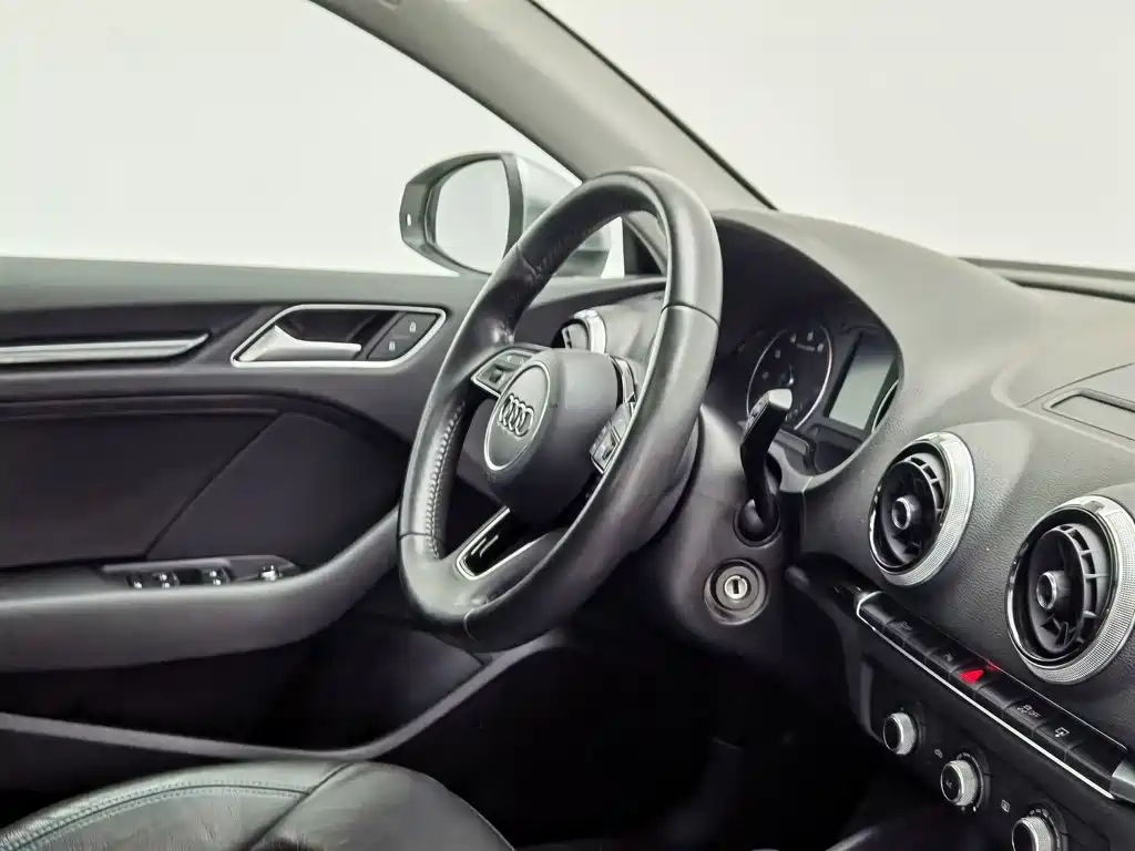 Фото 22 - Audi A3