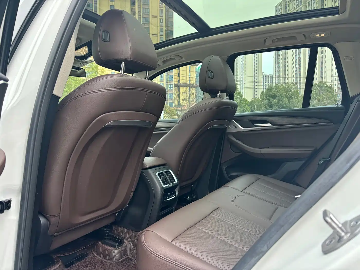 BMW X3 2022 Facelift xDrive30i Leading M Shadow Edition фото 8