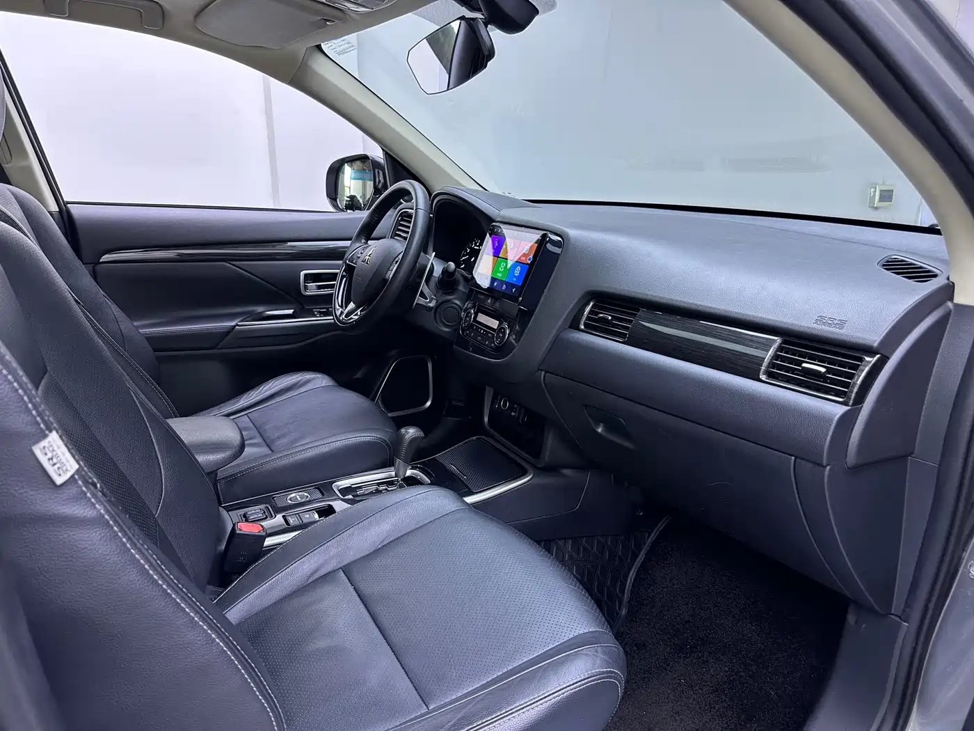 Mitsubishi Outlander 2018 2.4L 4WD Elite Edition 5-seater фото 11
