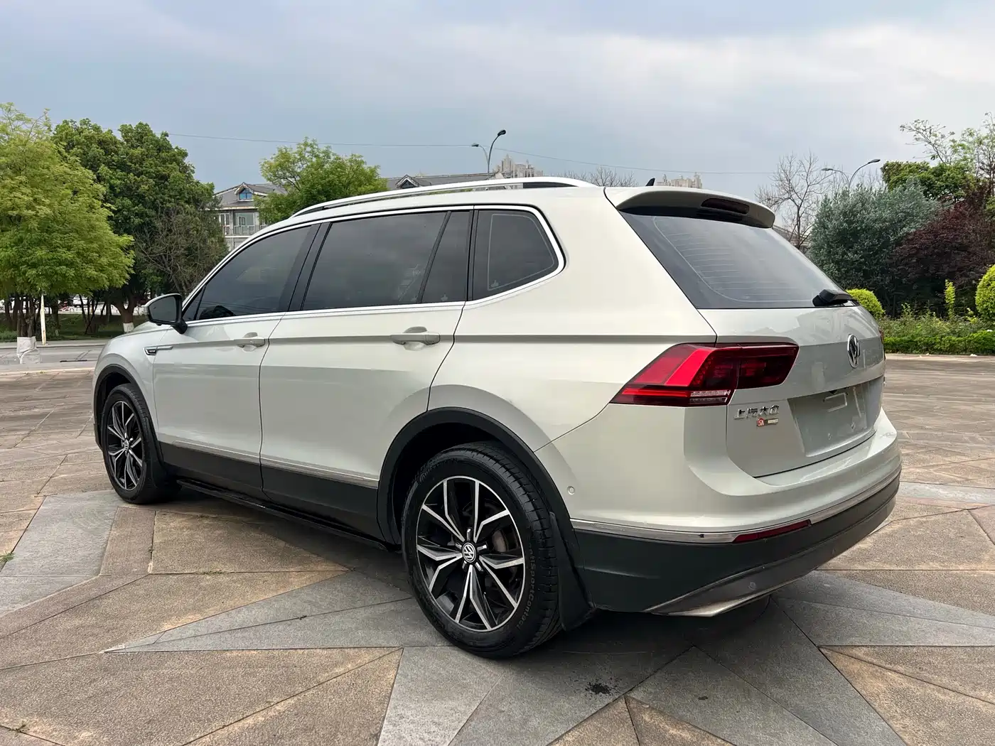 Volkswagen Tiguan L 2018 380TSI Automatic AWD Flagship Edition фото 5