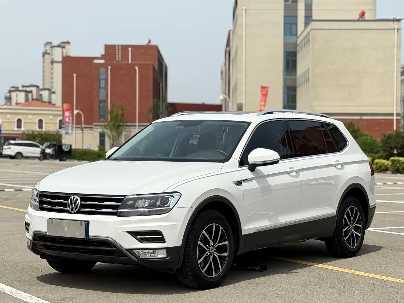 Volkswagen Tiguan L 2018 Facelift 330TSI Automatic 2WD Luxury Edition