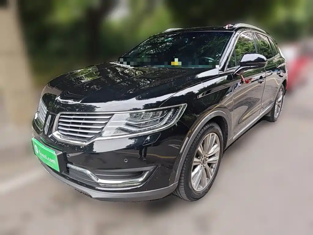 Photo 1 - Lincoln MKX