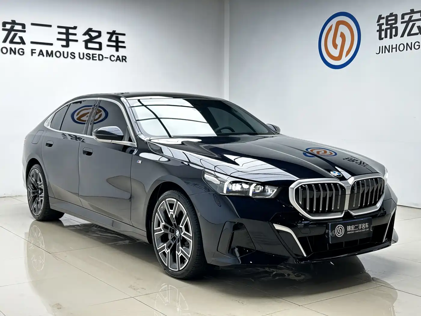BMW 5 Series 2025 530Li Premium M Sport Package фото 3