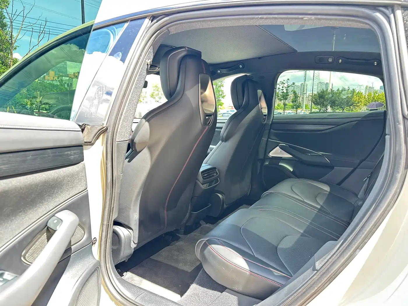 Xiaomi Auto Xiaomi SU7 2024 RWD Standard Founder's Edition фото 8
