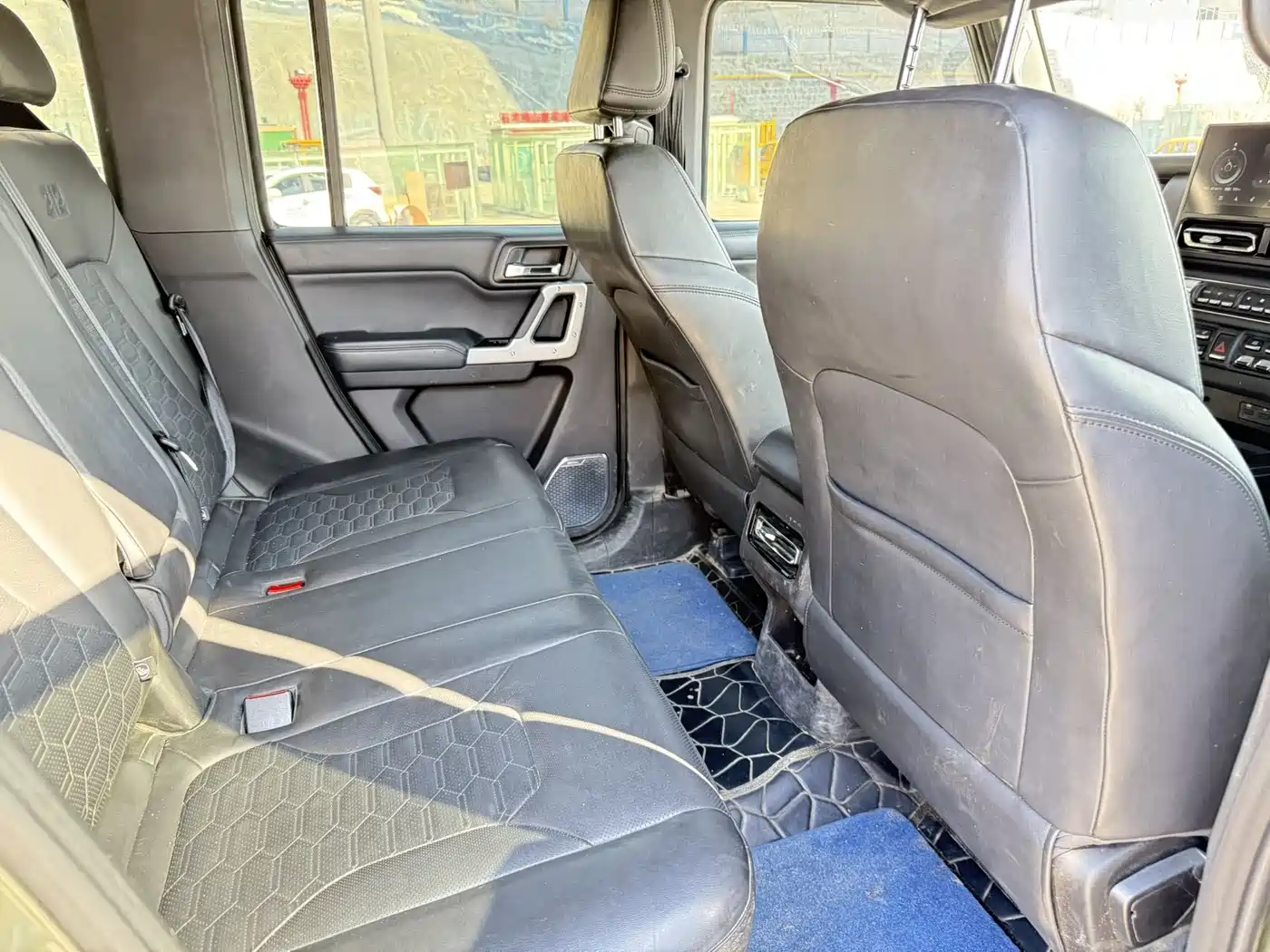 212 T01 2024 2024 2.0T Explorer