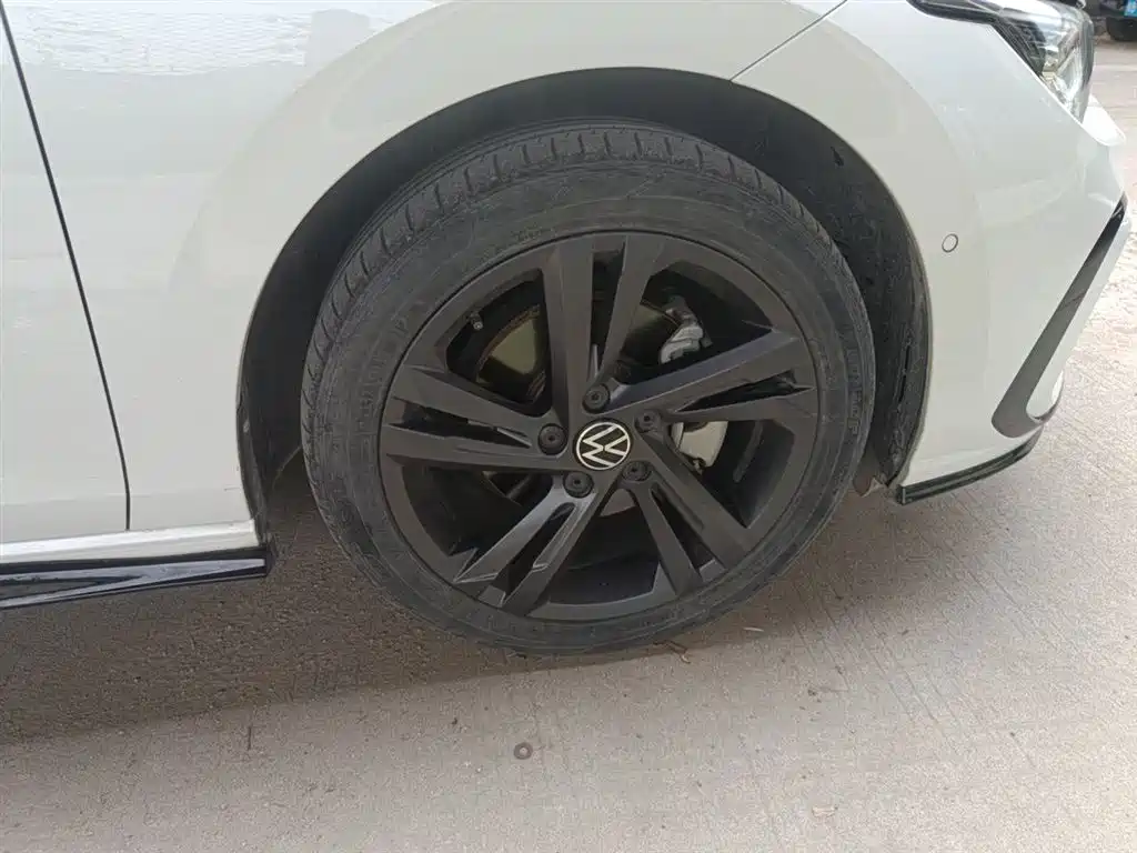 Volkswagen Golf 2021 280TSI DSG R-Line фото 23