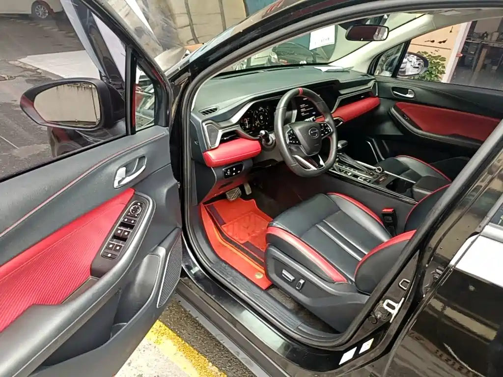 صورة 16 - GAC Trumpchi GS4