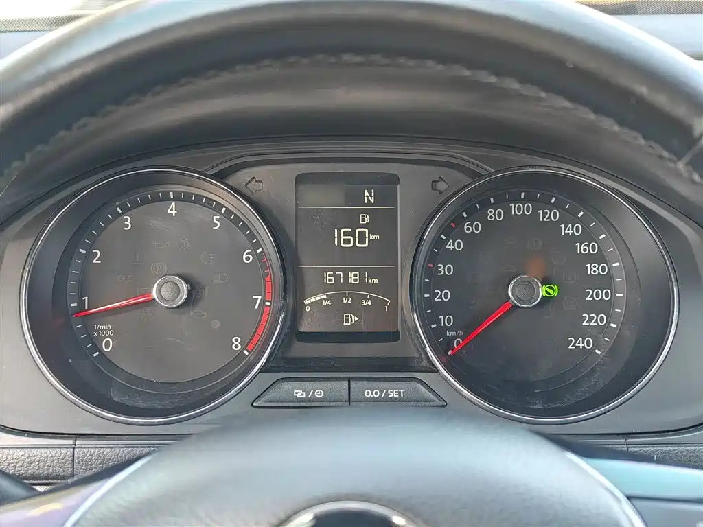 Volkswagen Lavida 2017 230TSI DSG Comfort Edition фото 4