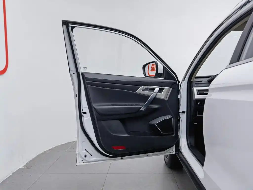 Photo 8 - Geely Boyue