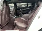 Photo 11 - Porsche Panamera