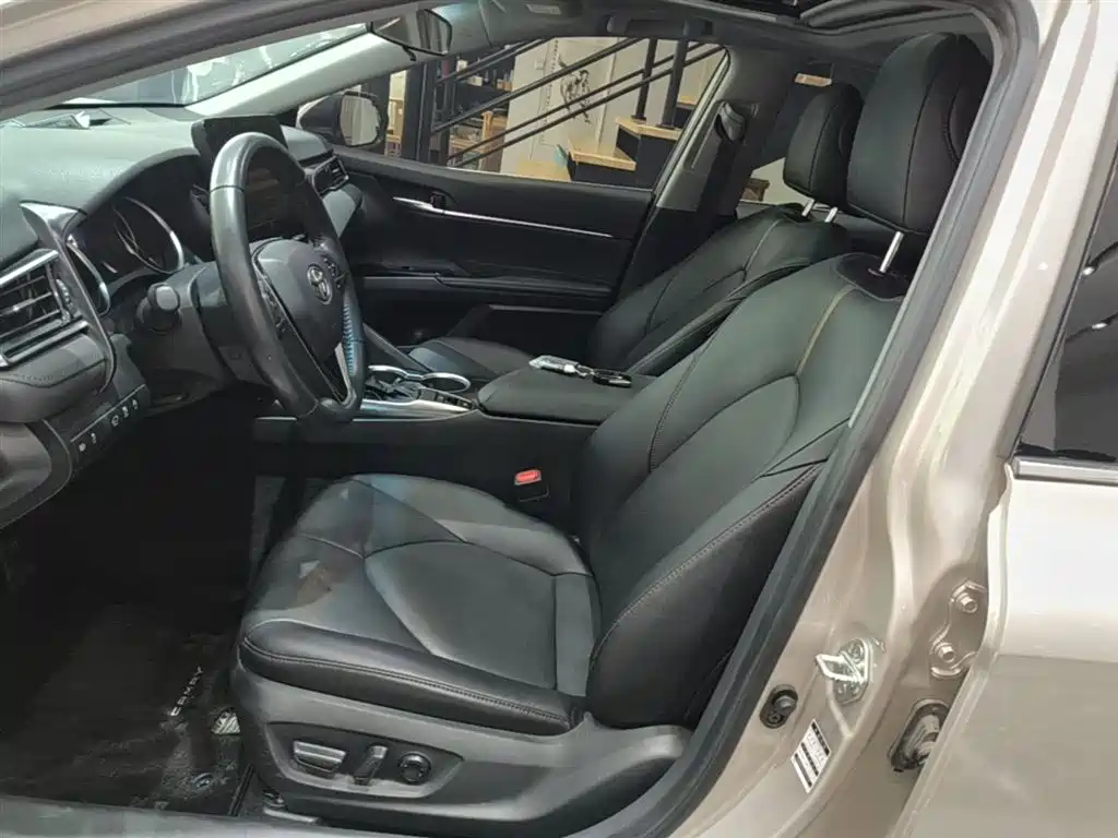 Toyota Camry 2021 2.0G Luxury Edition фото 15