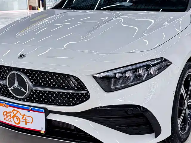 Mercedes-Benz A-Class 2024 Facelift A 200 L Fashion — фото 4