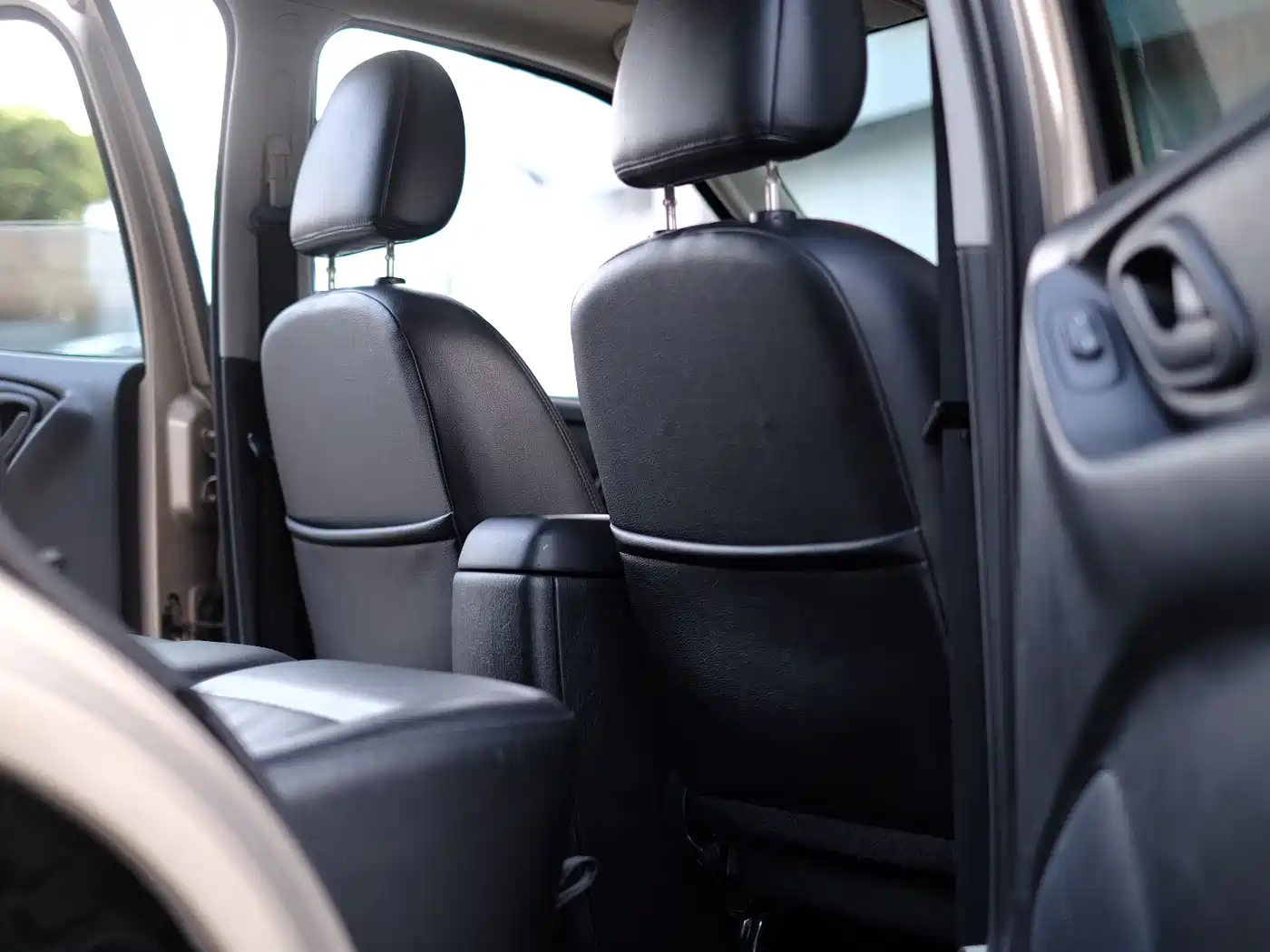 Ford Escape (Import) 2007 2005 3.0 AT
