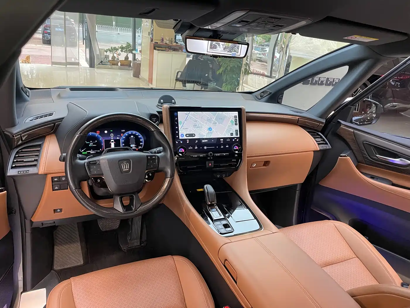 Toyota Vellfire 2024 Crown Hybrid 2.5L Premium Edition фото 24