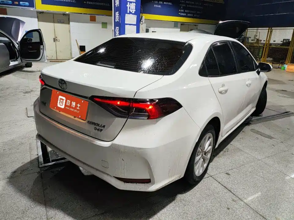 Toyota Corolla 2021 1.2T S-CVT Elite PLUS Edition фото 4