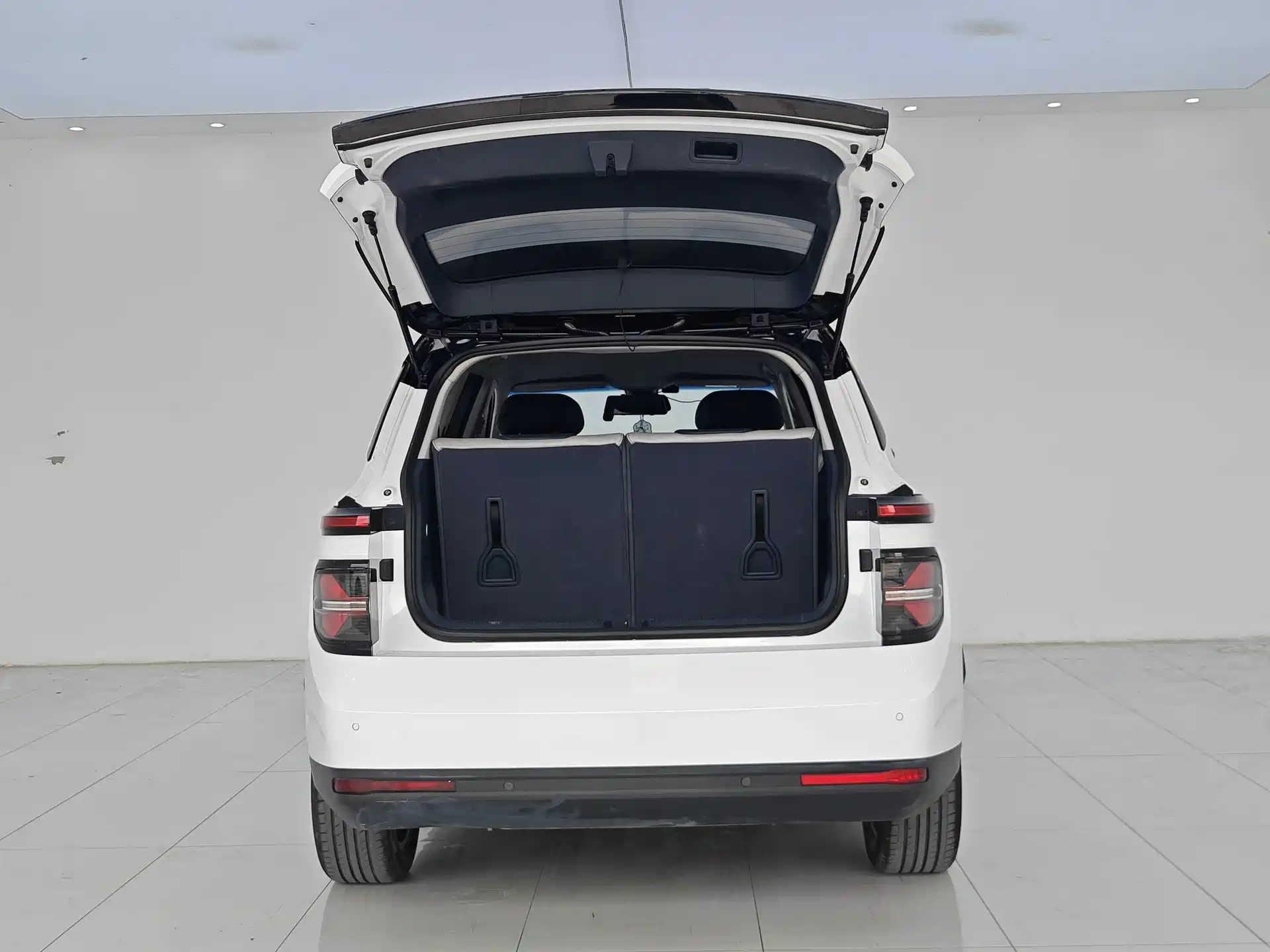Фото 20 - Baojun RM-5