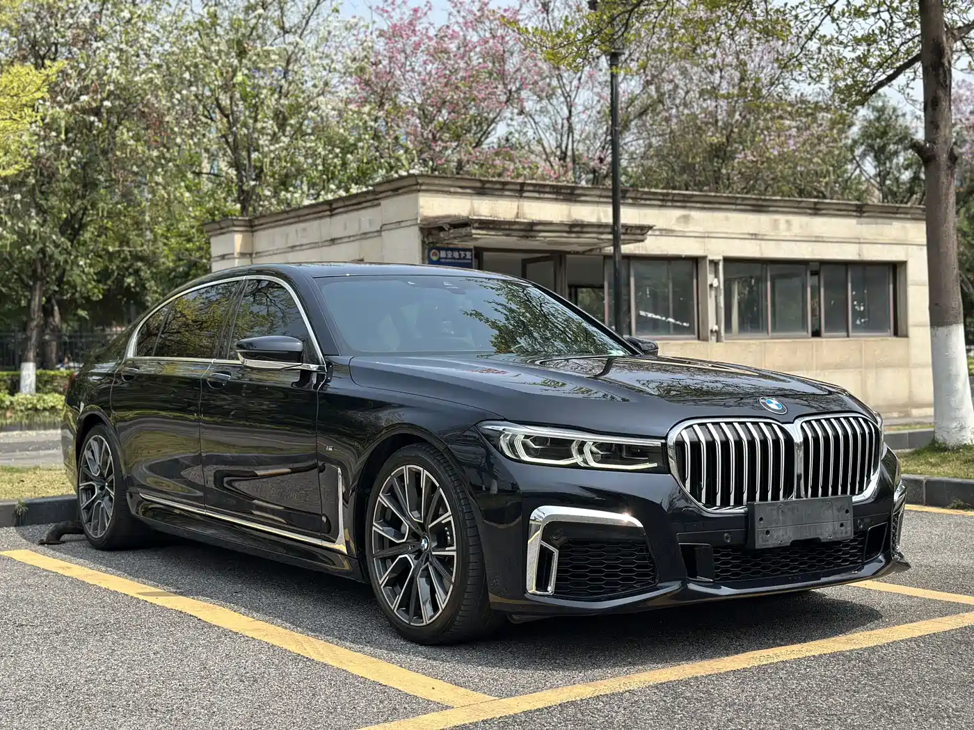 BMW 7 SERIES