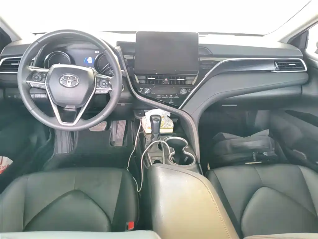 Toyota Camry 2021 2.0G Luxury Edition фото 10