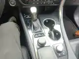 Фото 21 - Lexus RX