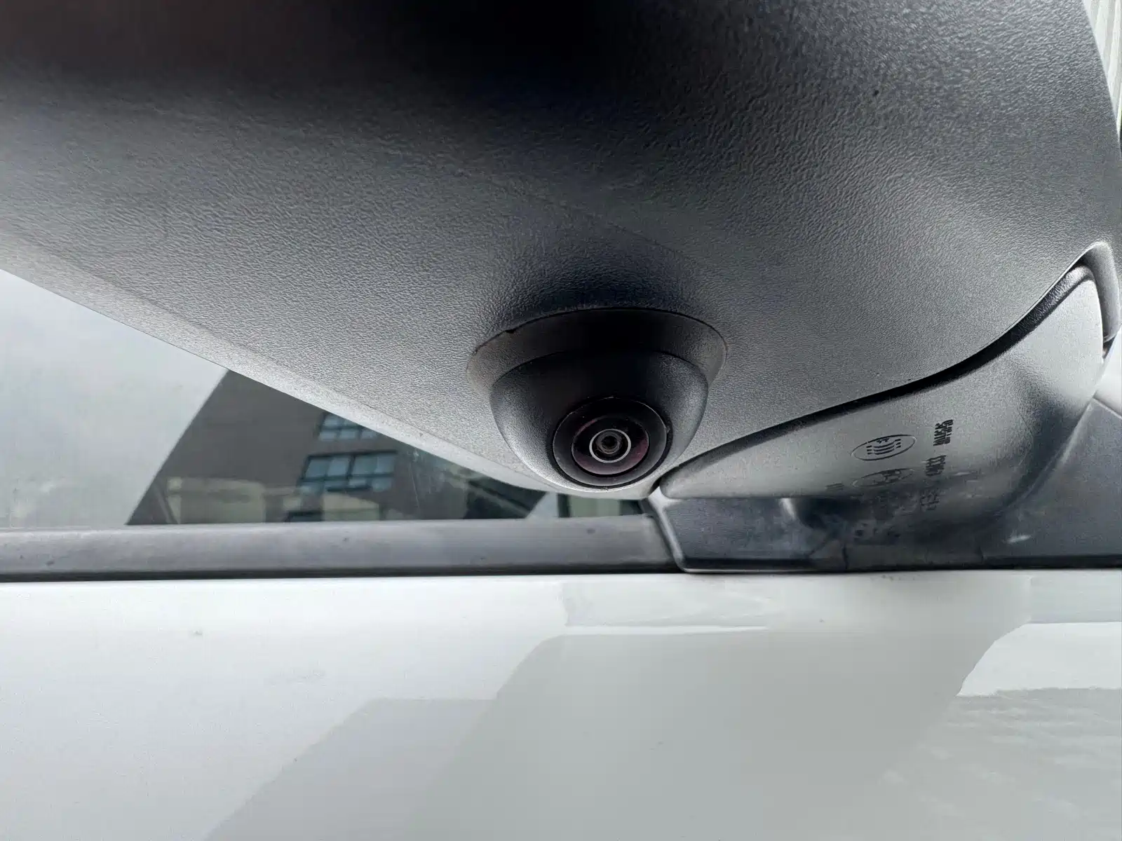 Фото 21 - Geely Emgrand