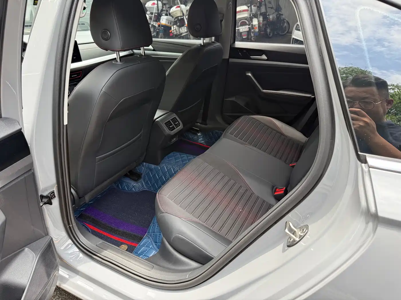 Volkswagen Lavida 2023 280TSI DSG Starlight Comfort Edition фото 8