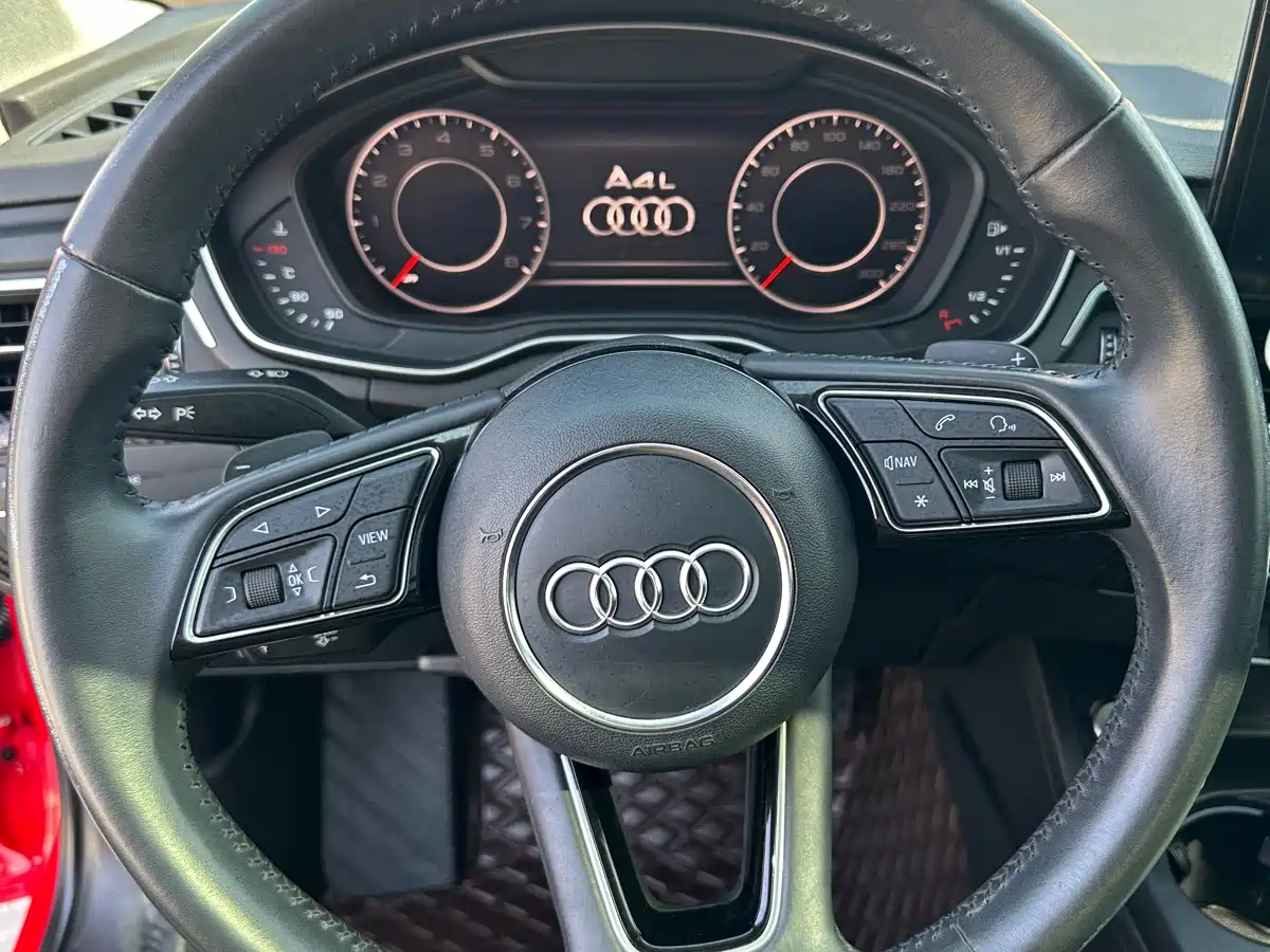 Audi A4L 2018 30th Anniversary 40 TFSI Fashion фото 13