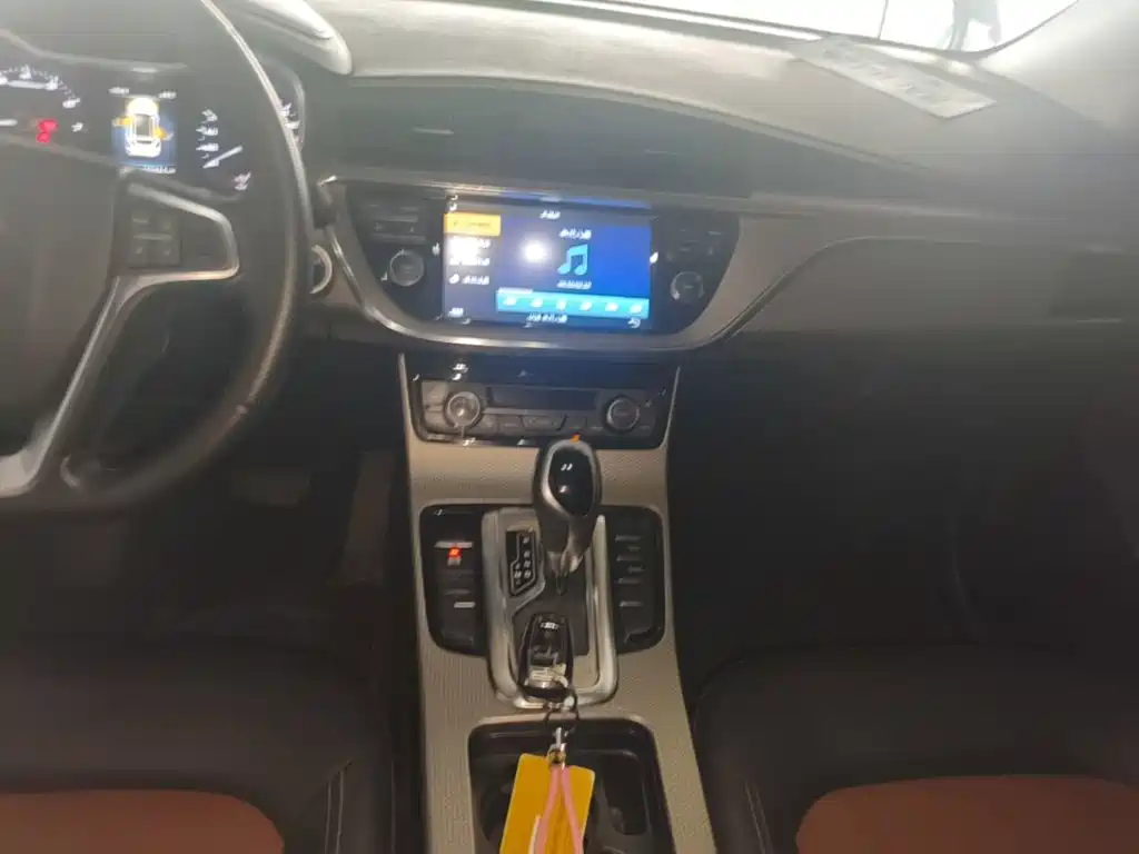 Geely Emgrand GS 2016 2016 Elegant Edition 1.3T Automatic Premium Type