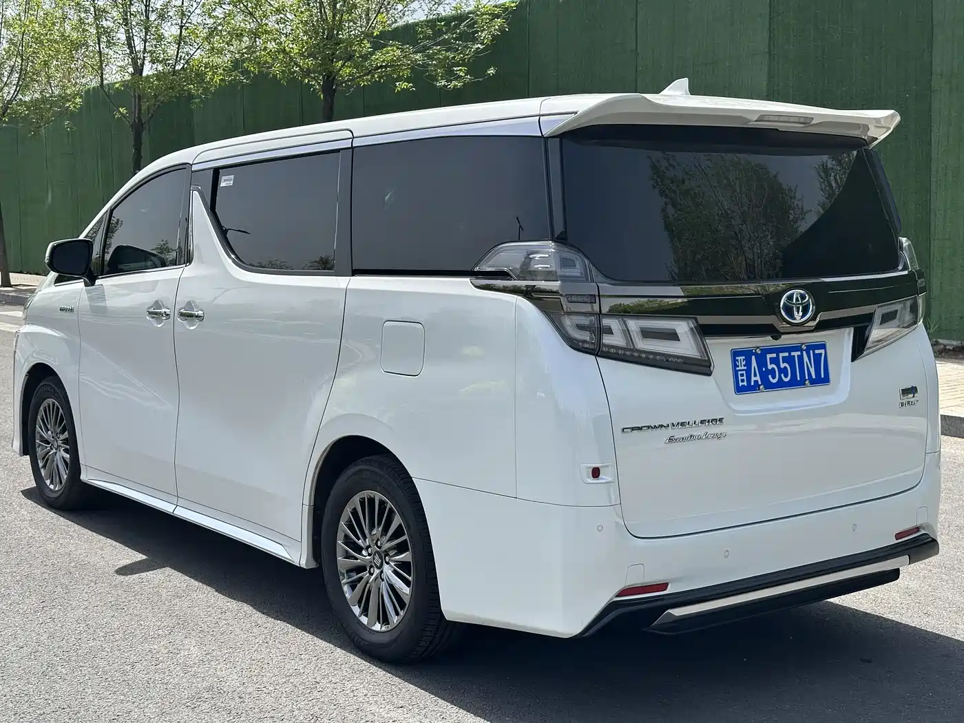 Toyota Vellfire 2023 Crown Hybrid 2.5L HV Ultimate фото 9