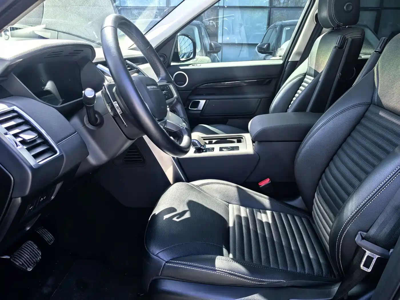 Land Rover Discovery 2024 Model 360PS S фото 9