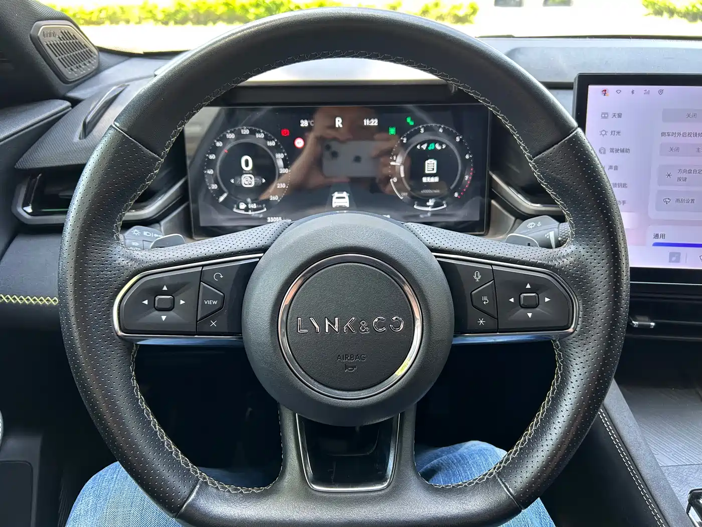 Lynk & Co 03 2023 2.0TD DCT Jin Pro фото 25
