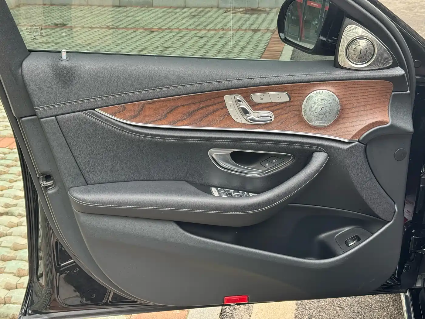 Mercedes-Benz E-Class 2019 E 300 L Fashion фото 16