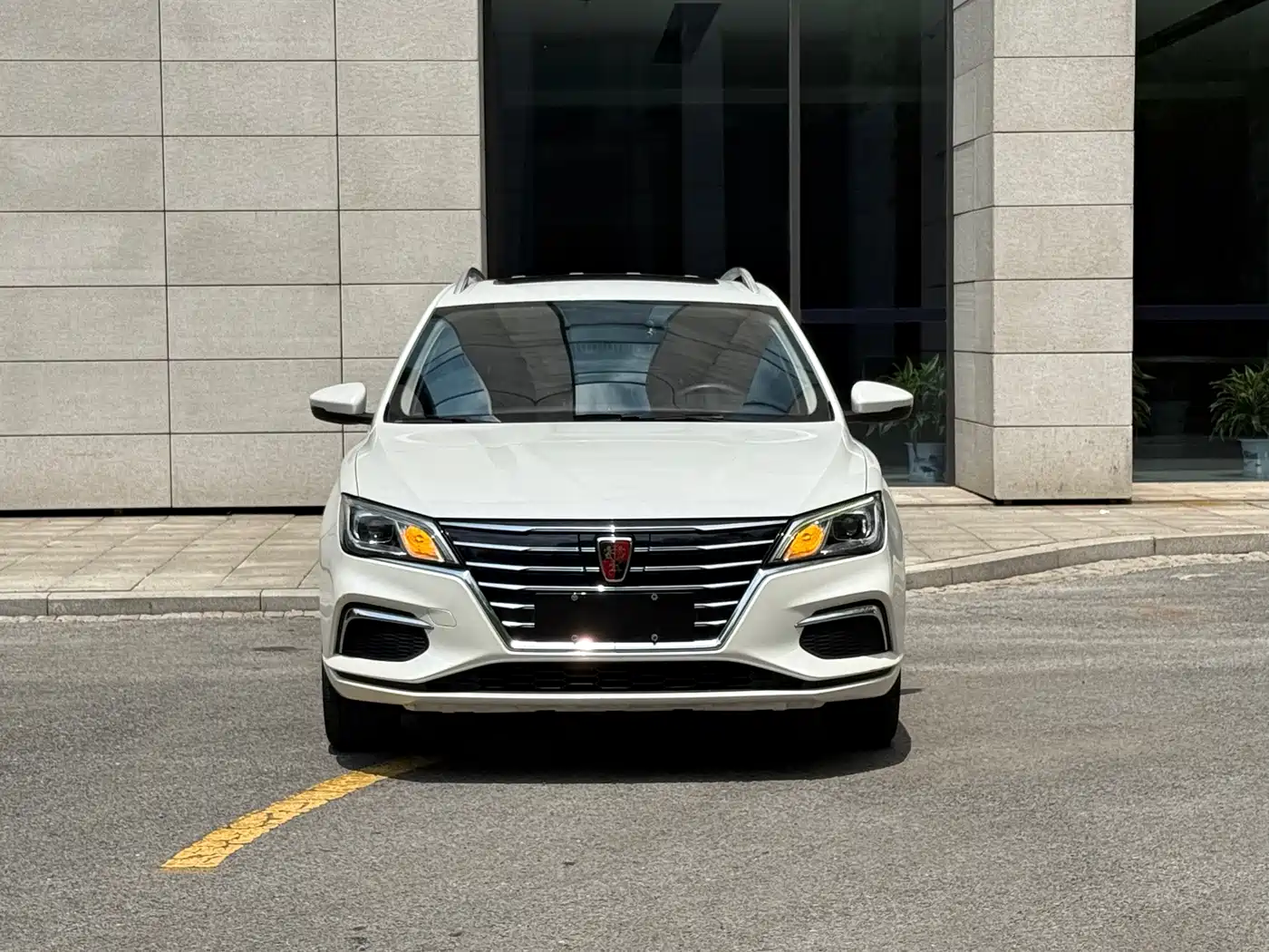 ROEWE EI5